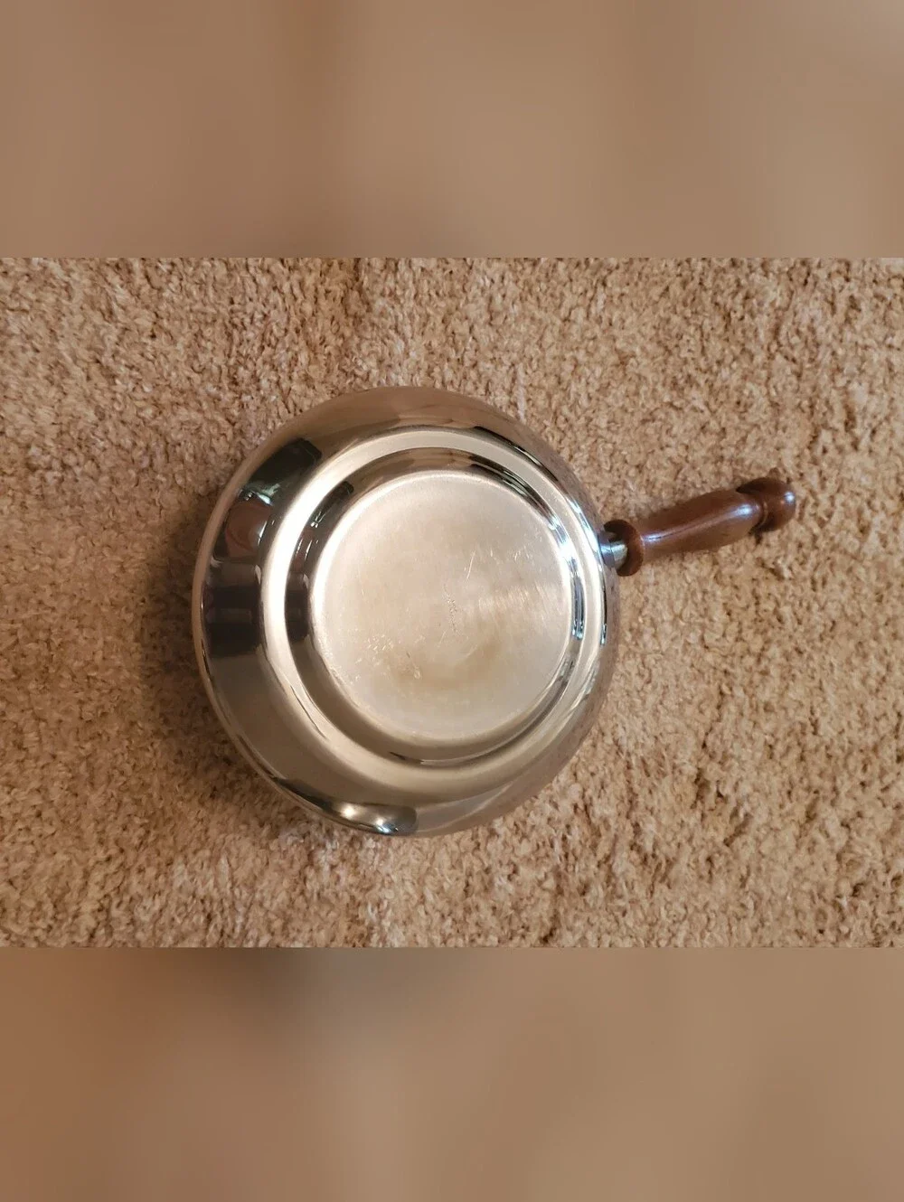 Fondue Pot Stainless Steel  with Wooden Handle